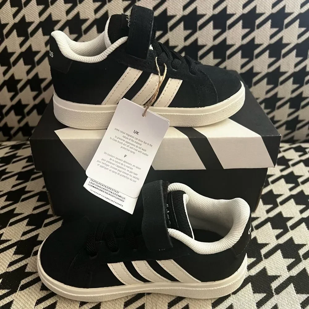 Adidas Grand Court Lace Up Shoes- SIze 6K‎